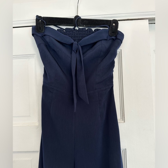 Vintage Reformation Navy blue halter jumpsuit w/open back. Size XS. - Picture 3 of 8